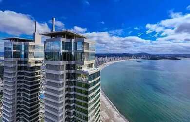 Imagem: O apartamento possui 5 Dormitórios, 5 Banheiros, 5 Vagas na