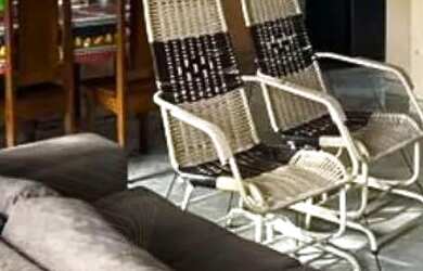 Imagem: A casa possui 2 Dormitórios, 2 Banheiros, 3 Vagas na garagem