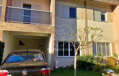 Imagem 2: Casa à venda no Condomínio Jockey Club 3 dormitórios com armários...