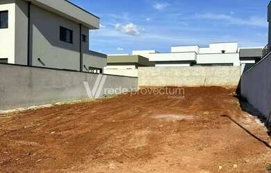 Imagem: O terreno possui 300m² de Área e está localizado em Parque