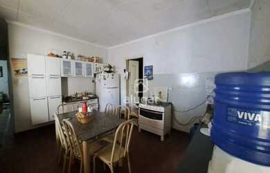 Imagem 5: Casa Residencial de 10 Quartos no Centro de Montes Claros Oportunidade Única