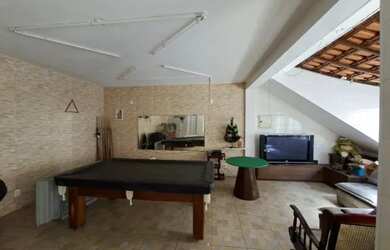 Imagem: A casa possui 3 Dormitórios, 4 Banheiros, 4 Vagas na garagem