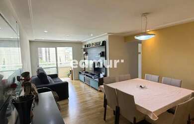 Imagem: O apartamento possui 3 Dormitórios, 2 Banheiros, 2 Vagas na