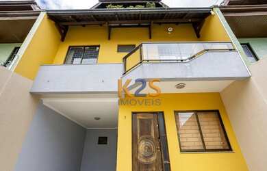 Imagem: A casa em condomínio possui 3 Dormitórios, 2 Banheiros, 3