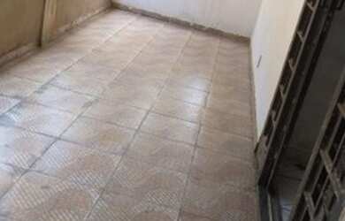 Imagem 9: Casa/Sobrado, frente a BR-070, no Girassol GO