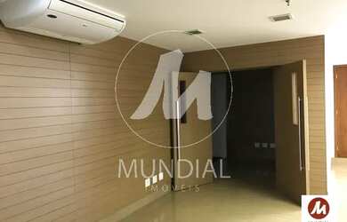 Imagem: O depósito possui 3 Vagas na garagem, 233m² de Área e está