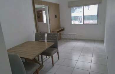 Imagem: O apartamento possui 2 Dormitórios, 1 Banheiro, 1 Vaga na garagem