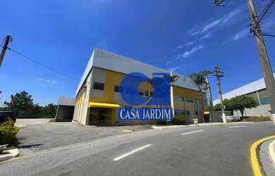 Imagem: O depósito possui 5 Vagas na garagem, 725m² de Área e está