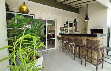 Imagem: A casa em condomínio possui 3 Dormitórios, 4 Banheiros, 5