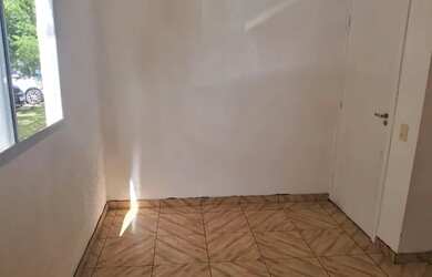 Imagem: O apartamento possui 1 Dormitório, 1 Banheiro, 1 Vaga na garagem