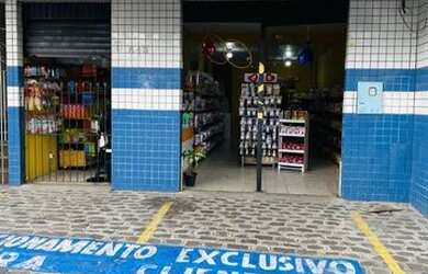 Imagem: O depósito possui 2 Vagas na garagem e está localizado em