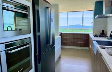 Imagem 3: Exclusivo apartamento de alto padrão com vista deslumbrante para o mar