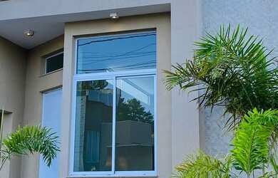 Imagem: A casa em condomínio possui 3 Dormitórios, 3 Banheiros, 4