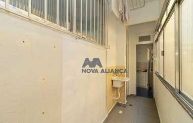 Imagem: O apartamento possui 3 Dormitórios, 3 Banheiros, 85m² de Área