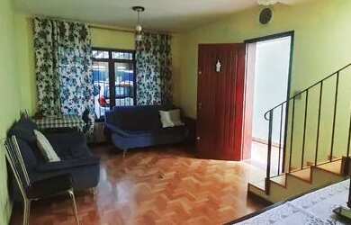 Imagem: A casa possui 3 Dormitórios, 2 Banheiros, 2 Vagas na garagem