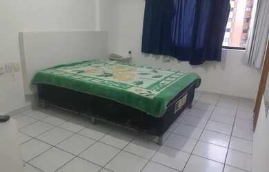 Imagem: O apartamento possui 1 Dormitório, 1 Banheiro, 1 Vaga na garagem