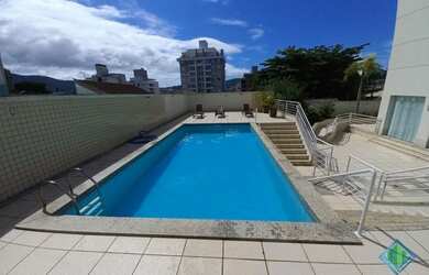 Imagem: O apartamento possui 2 Dormitórios, 2 Banheiros, 2 Vagas na