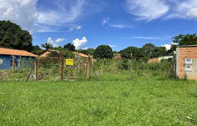 Imagem: O terreno e está localizado em Village Campinas, Campinas à
