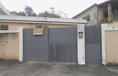 Imagem: A casa possui 1 Dormitório, 1 Banheiro, 42m² de Área e está