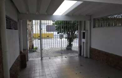 Imagem: A casa possui 2 Dormitórios, 1 Banheiro, 1 Vaga na garagem