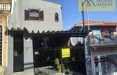 Imagem: A casa possui 3 Dormitórios, 4 Banheiros, 2 Vagas na garagem