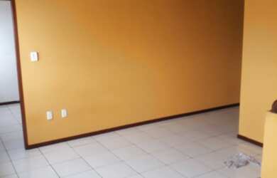 Imagem: A casa possui 3 Dormitórios, 1 Banheiro, 5 Vagas na garagem