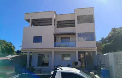 Imagem: A casa possui 3 Dormitórios, 1 Banheiro, 1 Vaga na garagem