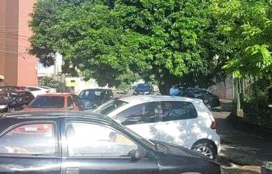 Imagem: O apartamento possui 2 Dormitórios, 2 Banheiros, 1 Vaga na