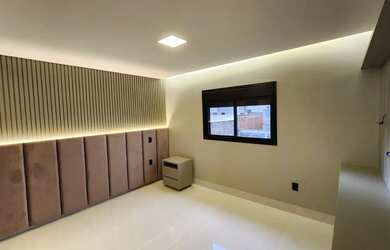 Imagem 14: Sobrado para venda possui 246 metros quadrados com 4 quartos