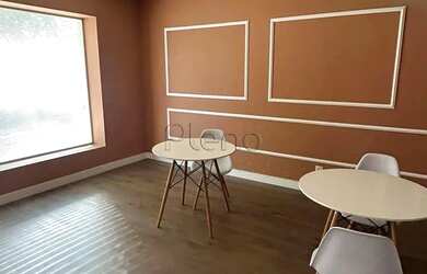 Imagem: A casa possui 4 Dormitórios, 5 Banheiros, 5 Vagas na garagem