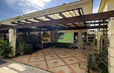 Imagem: A casa em condomínio possui 3 Dormitórios, 4 Banheiros, 2