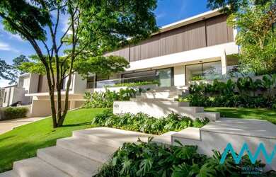 Imagem: Casa Nova Mobiliada em Alphaville - 5 Suítes