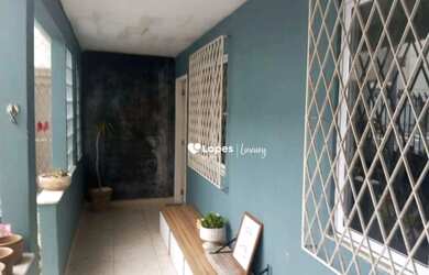 Imagem: A casa possui 2 Dormitórios, 2 Banheiros, 120m² de Área e