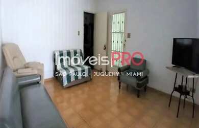 Imagem: A casa possui 5 Dormitórios, 2 Banheiros, 4 Vagas na garagem