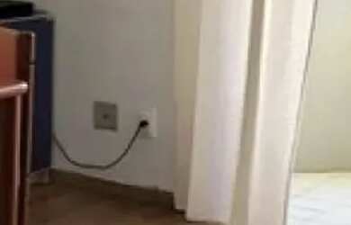 Imagem: O apartamento possui 1 Dormitório, 1 Banheiro, 1 Vaga na garagem