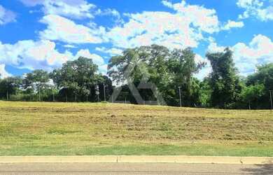 Imagem: O terreno possui 414m² de Área e está localizado em Vila