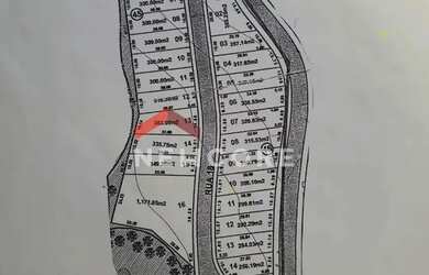 Imagem: O terreno possui 300m² de Área e está localizado em Suru