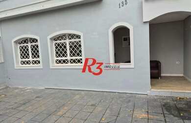 Imagem: A casa possui 3 Dormitórios, 2 Banheiros, 3 Vagas na garagem