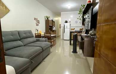 Imagem: A casa possui 3 Dormitórios, 2 Banheiros e está localizado