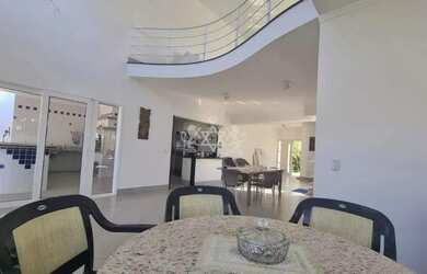 Imagem 16: Sobrado alto padrão, Praia das Palmeiras 2 minutos da praia