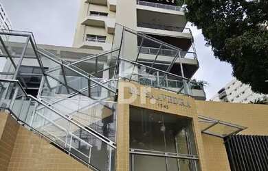 Imagem: O apartamento possui 3 Dormitórios, 5 Banheiros, 2 Vagas na