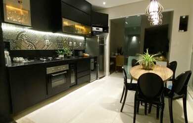 Imagem: A casa em condomínio possui 4 Dormitórios, 1 Banheiro, 2 Vagas