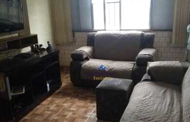 Imagem: O apartamento possui 3 Dormitórios, 1 Banheiro, 1 Vaga na garagem