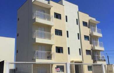 Imagem: O apartamento possui 1 Dormitório, 1 Banheiro, 1 Vaga na garagem