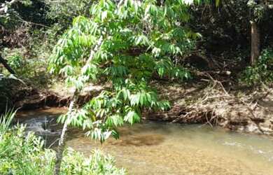 Imagem: O terreno e está localizado em Centro, Corumbá de Goiás à