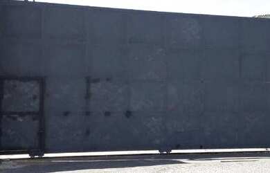 Imagem: O depósito possui 1708m² de Área e está localizado em Penha