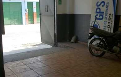 Imagem: A casa possui 5 Dormitórios, 4 Banheiros, 1 Vaga na garagem