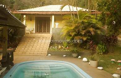 Imagem: A chácara possui 1.890m² de Área e está localizado em Comendador