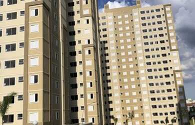 Imagem: O apartamento possui 2 Dormitórios, 1 Banheiro, 1 Vaga na garagem