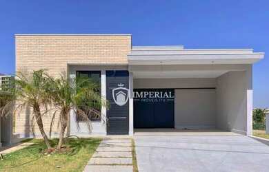 Imagem: A casa em condomínio possui 3 Dormitórios, 2 Banheiros, 4